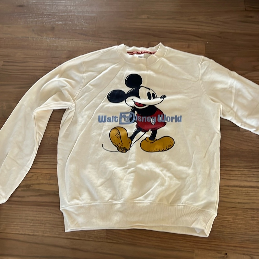 White vintage, Walt Disney World, Mickey Mouse crewneck size: s